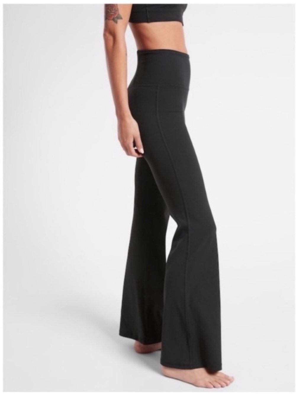 Athleta Women’s Black Elation Flare Pants - M
